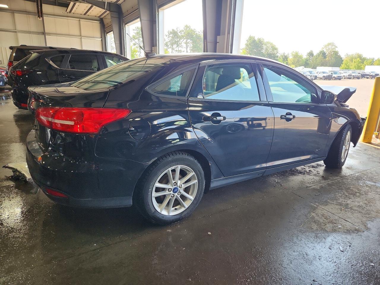 2016 Ford Focus Se - Image 3