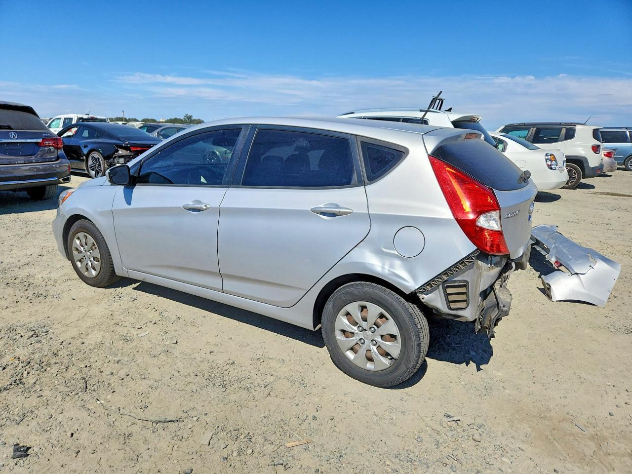 2016 Hyundai Accent Se - Фото 2