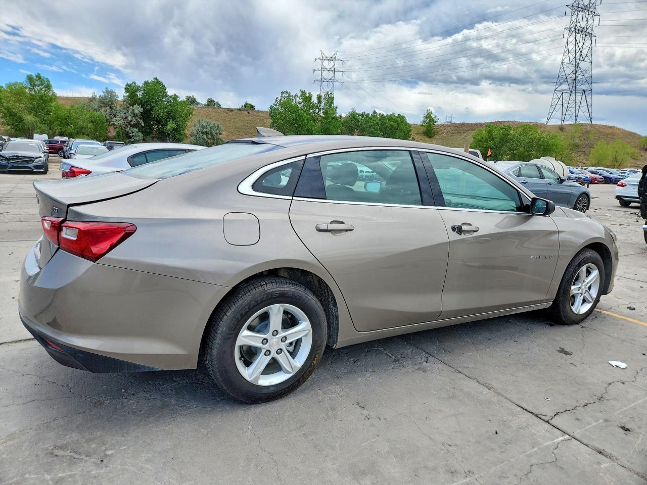2023 Chevrolet Malibu Lt - Фото 3
