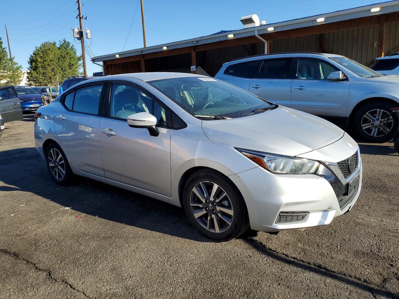 2020 Nissan Versa Sv - Фото 4