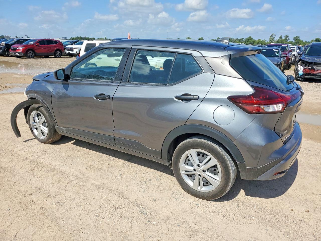 2025 Nissan Kicks Play S - Image 2