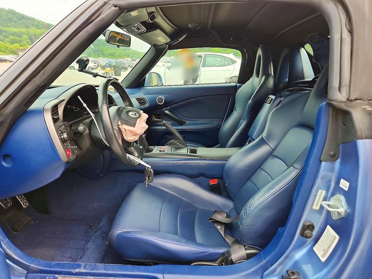 2003 Honda S2000 - Image 7