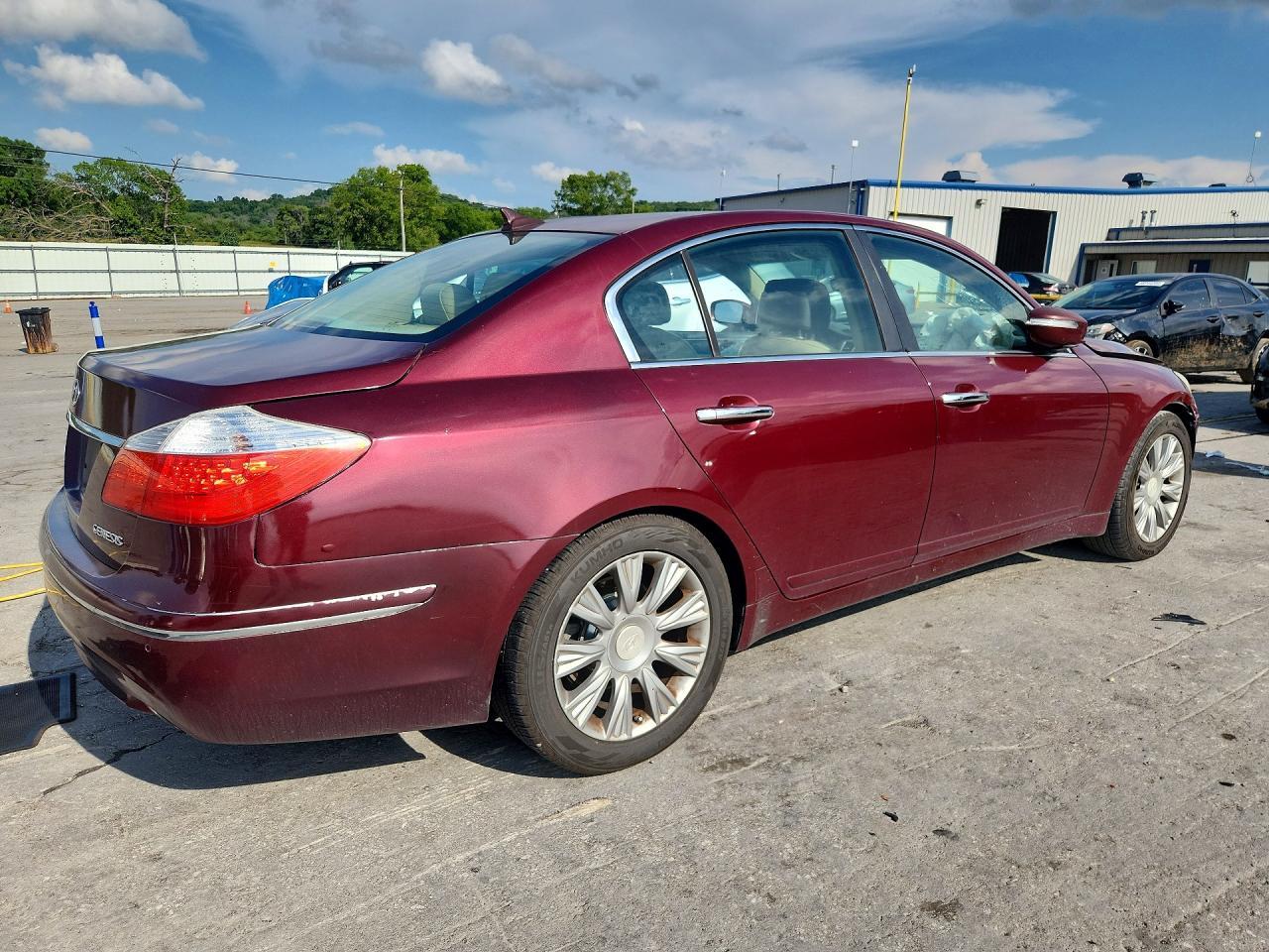 2010 Hyundai Genesis 3.8L - Image 3