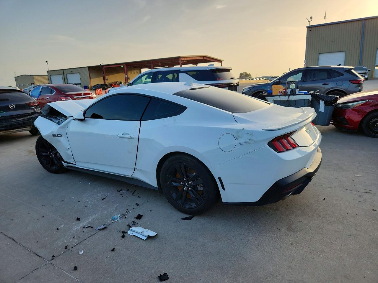 2026 Ford Mustang Gt - Фото 2