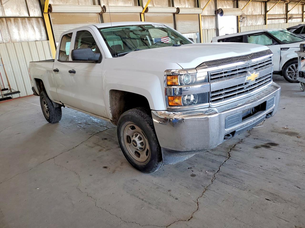 2017 Chevrolet Silverado C2500 Heavy Duty - Фото 4