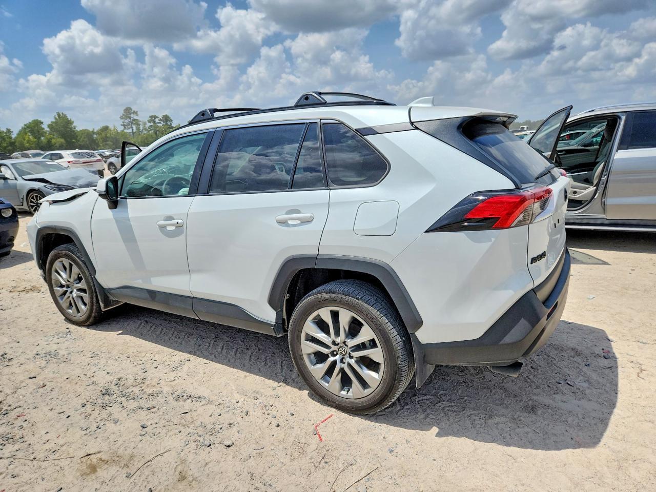 2025 Toyota Rav4 Xle Premium - Image 2