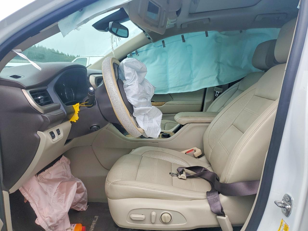 2017 GMC Acadia Denali - Image 7