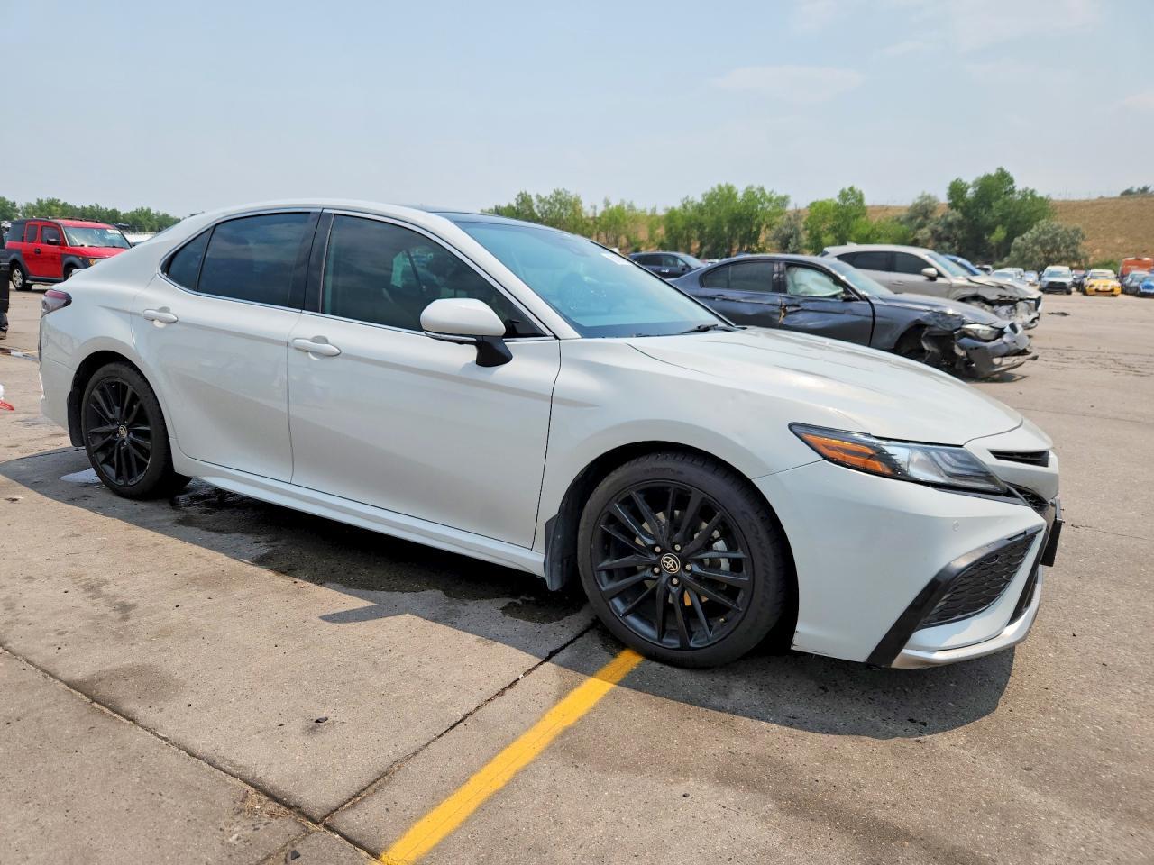 2022 Toyota Camry Xse V6 - Image 4
