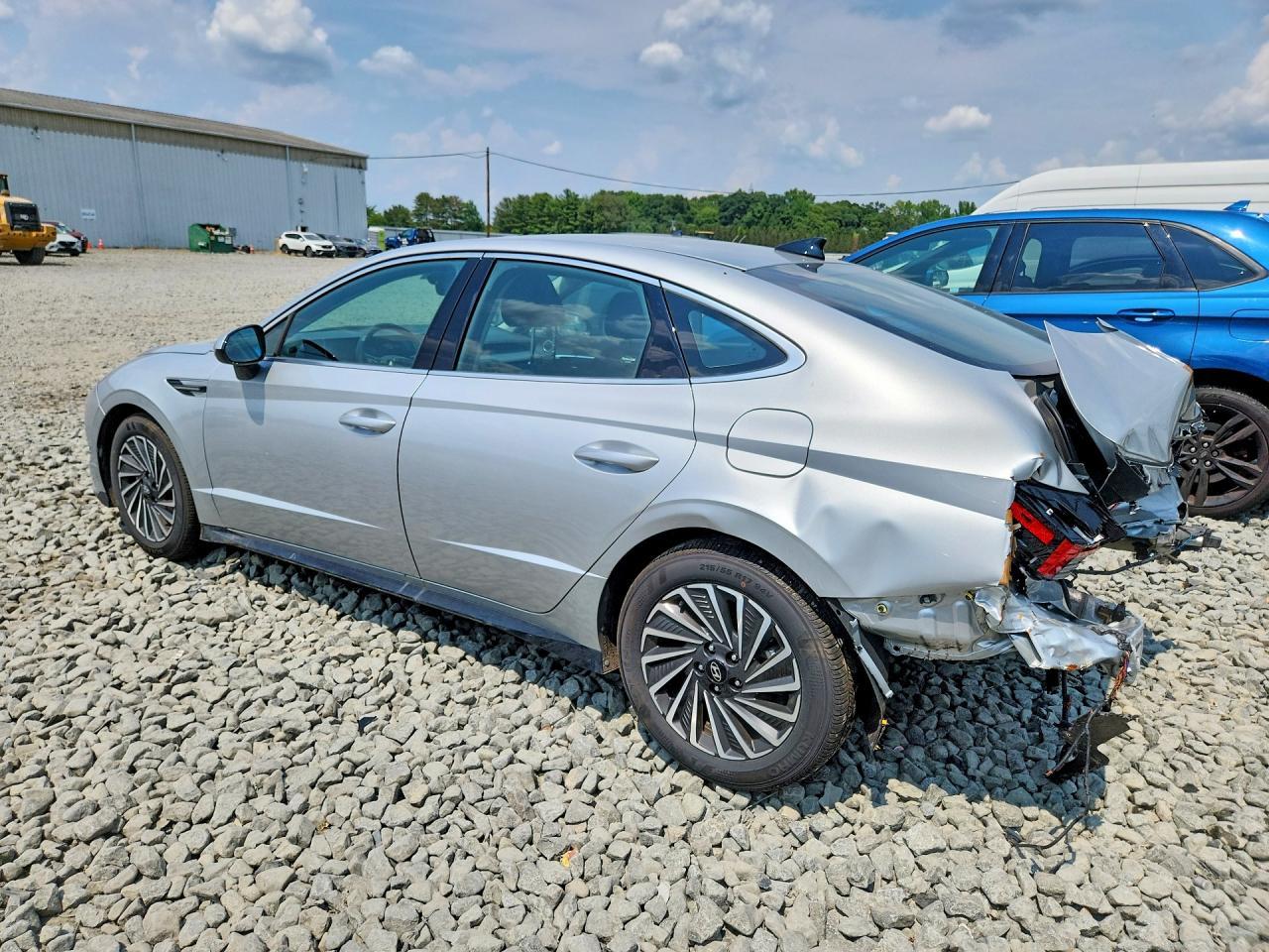 2025 Hyundai Sonata Hybrid Sel - Image 2