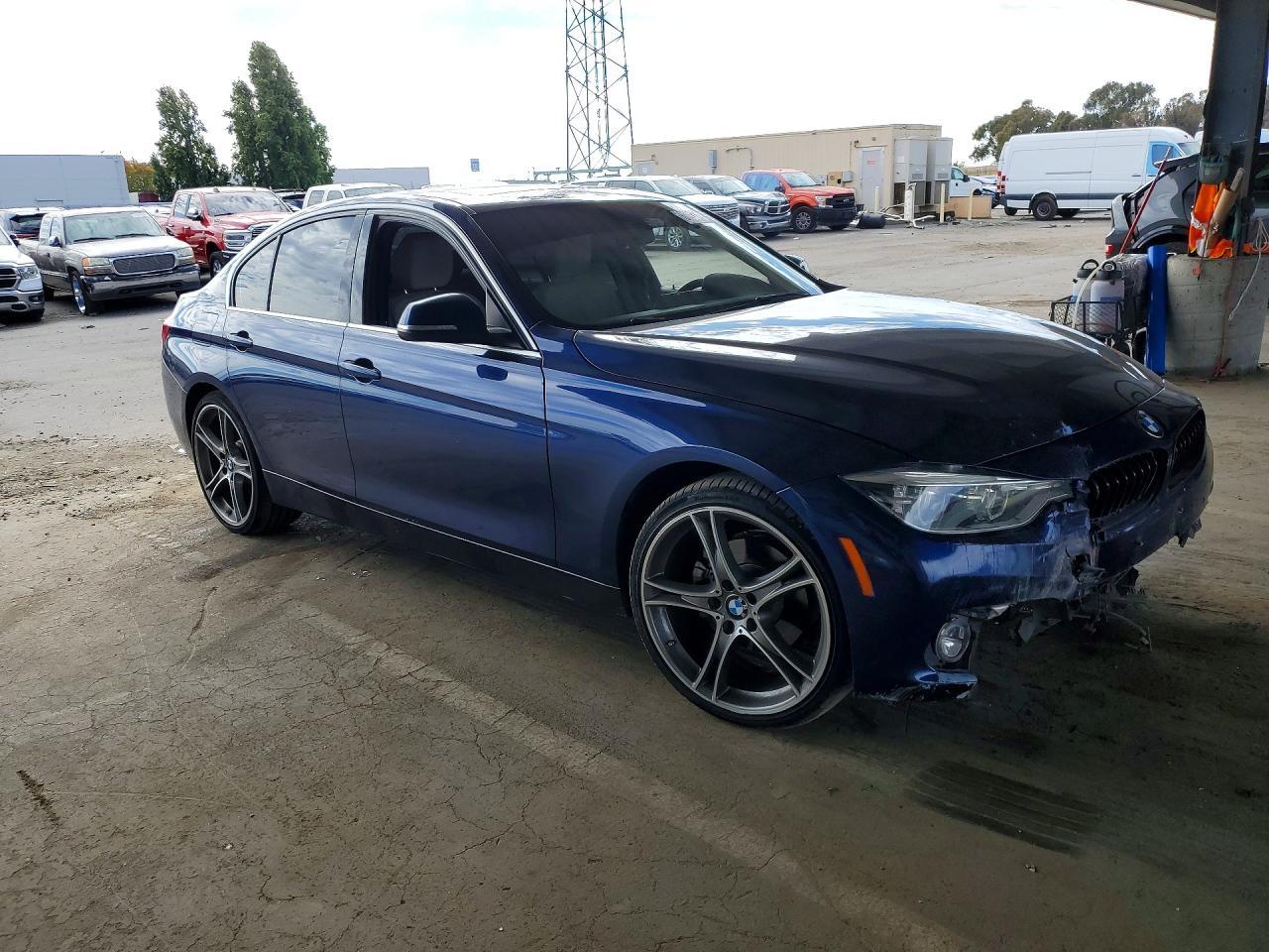 2017 BMW 330 I - Image 4