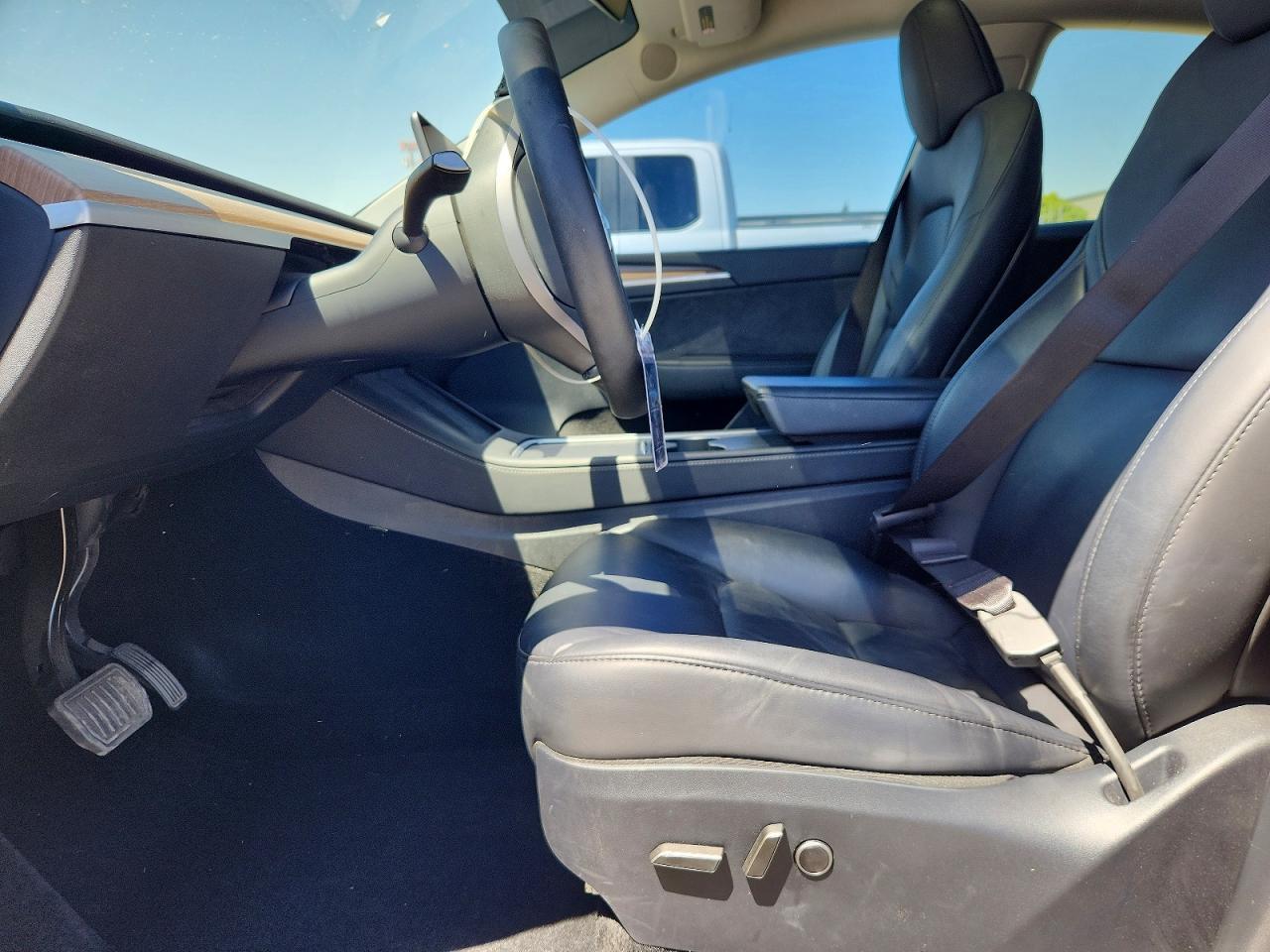 2024 Tesla Model Y - Фото 7