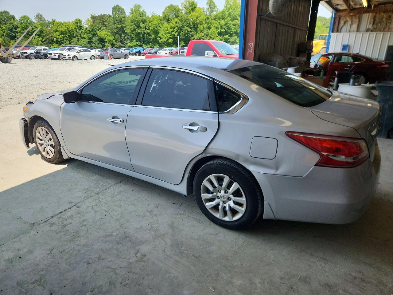 2013 Nissan Altima 2.5 - Фото 2