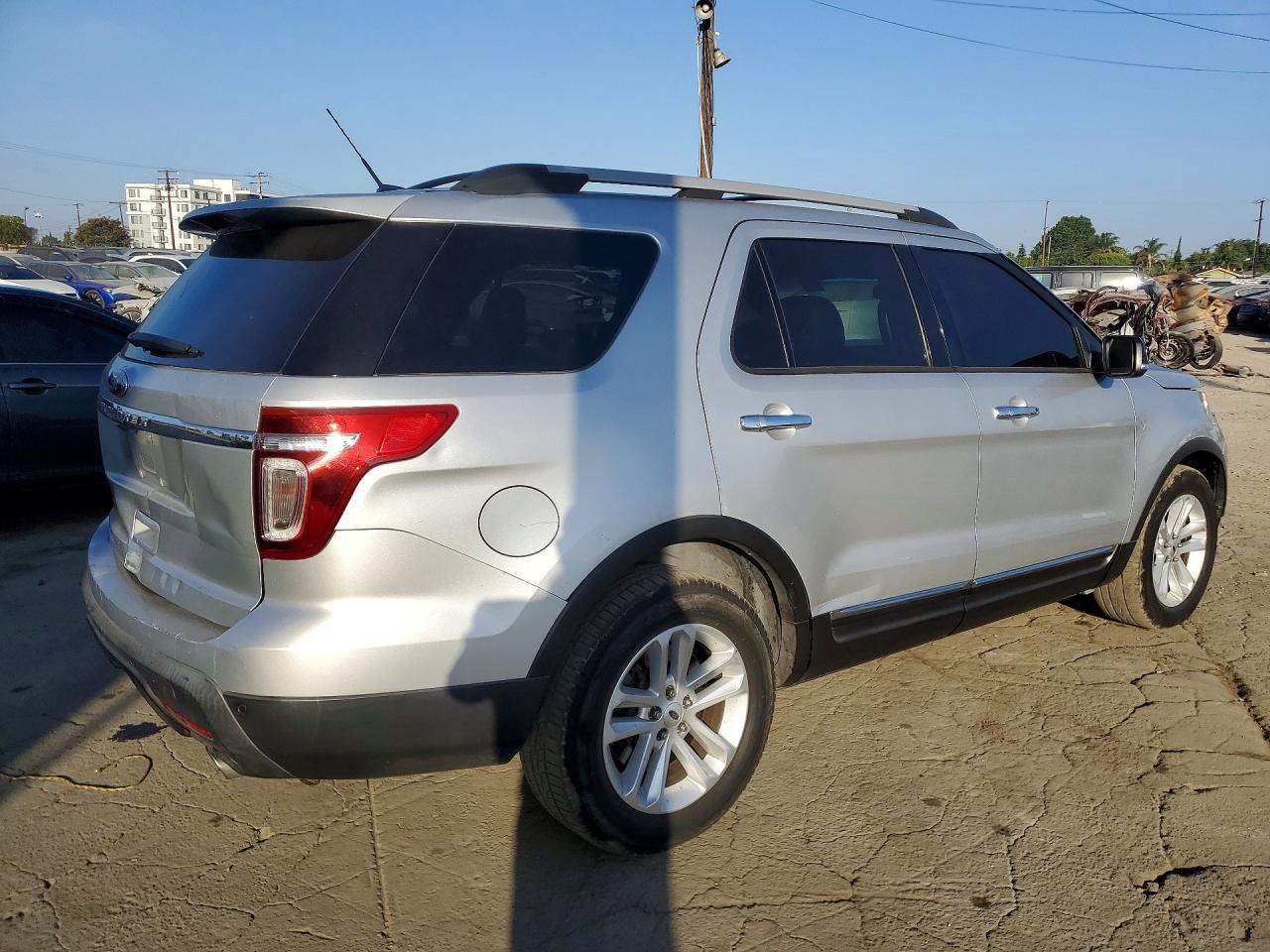 2014 Ford Explorer Xlt - Фото 3