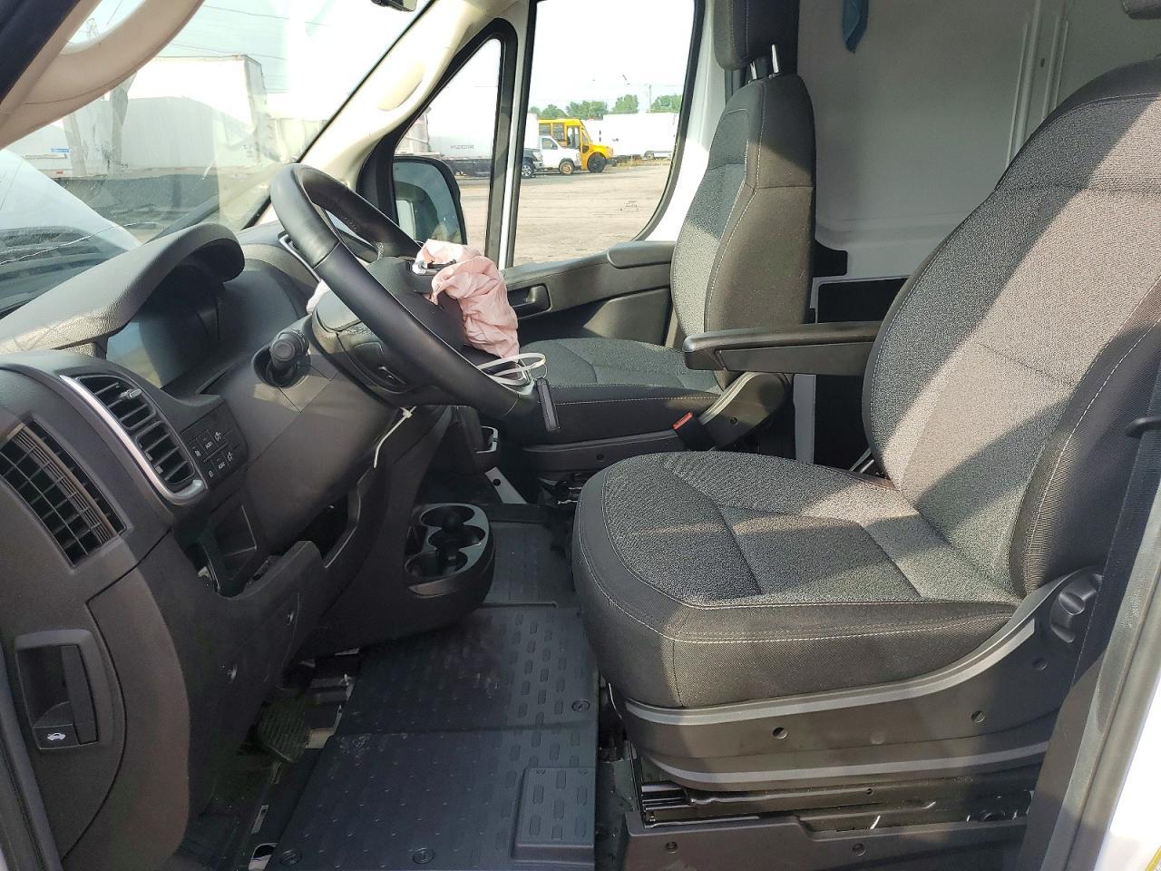 2024 Ram Promaster 2500 2500 High - Image 7