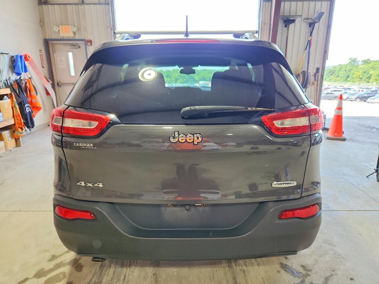 2014 Jeep Cherokee Latitude - Фото 6
