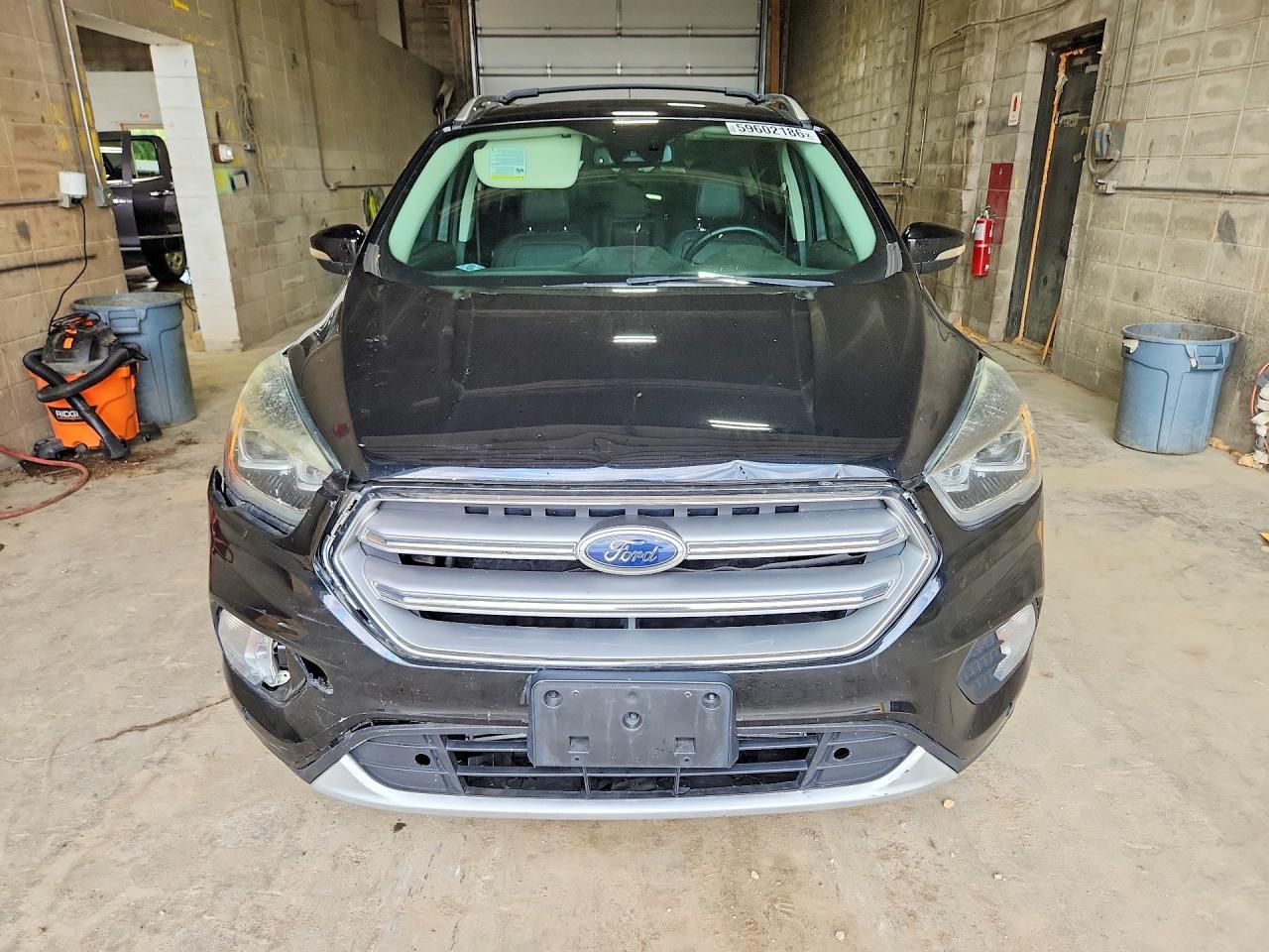 2017 Ford Escape Titanium - Фото 5