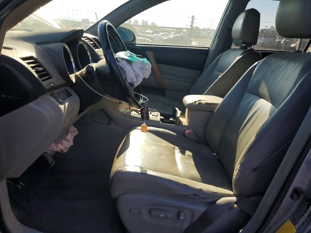 2008 Toyota Highlander Hybrid Limited - Image 7