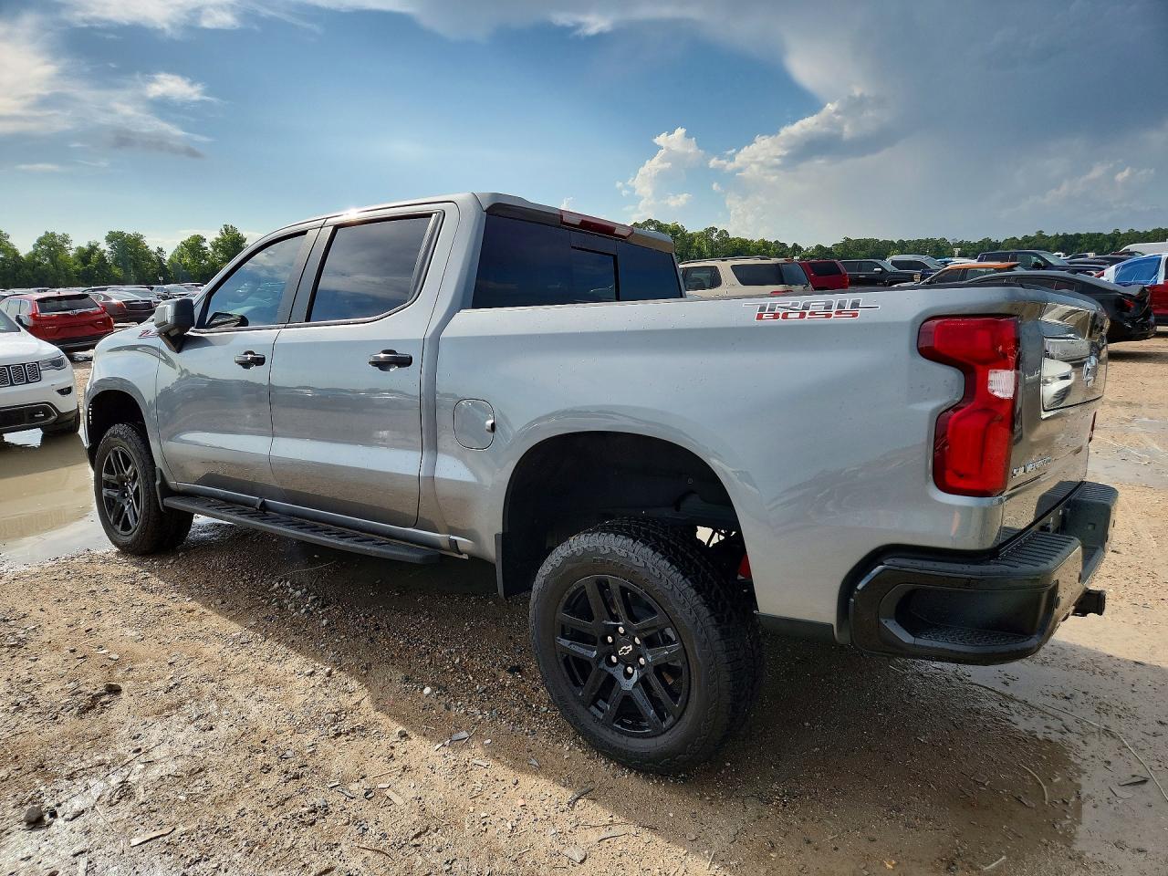 2026 Chevrolet Silverado K1500 Lt Trail Boss - Фото 2