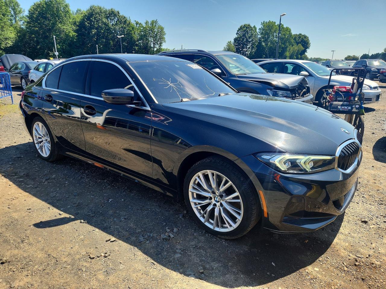 2024 BMW 330I - Image 4