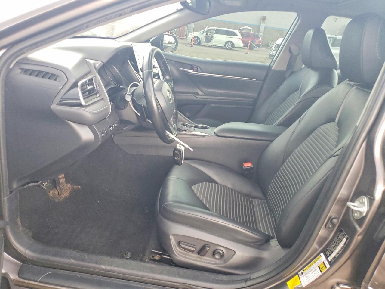2021 Toyota Camry Se - Image 7