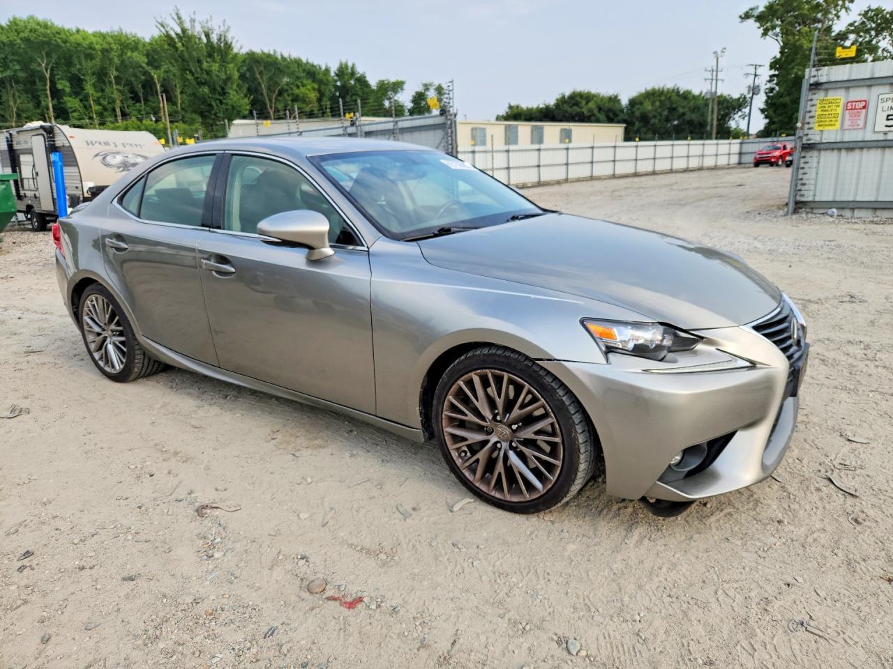 2016 Lexus Is 300 - Image 4