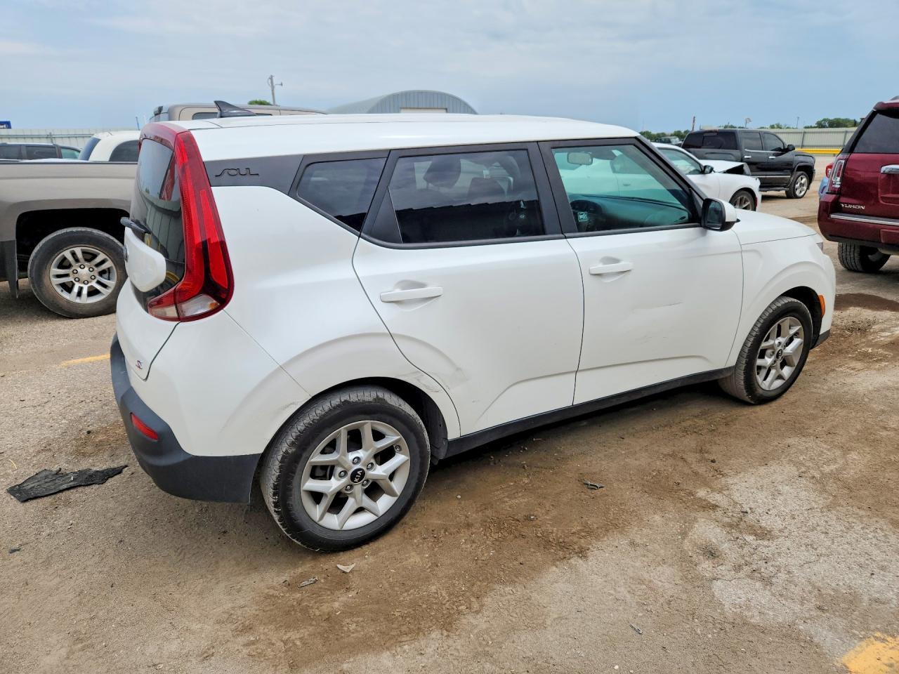2020 Kia Soul S - Фото 3