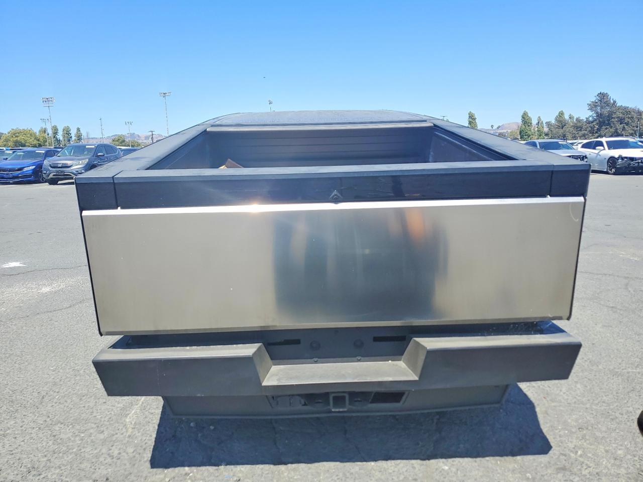 2024 Tesla Cybertruck - Фото 6