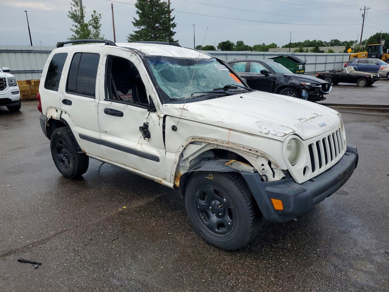 2007 Jeep Liberty Sport - Image 4
