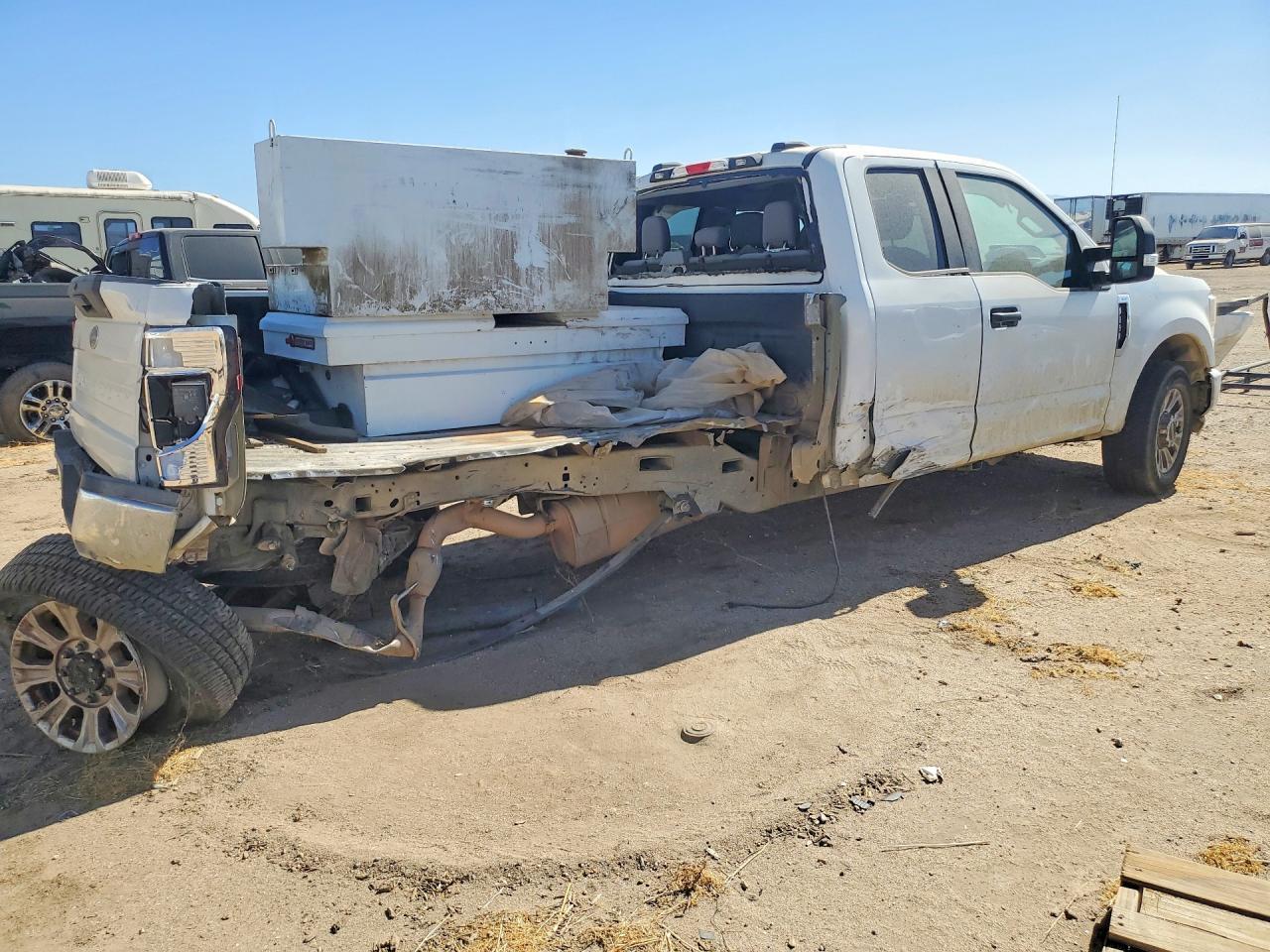 2020 Ford F250 Super Duty - Фото 3