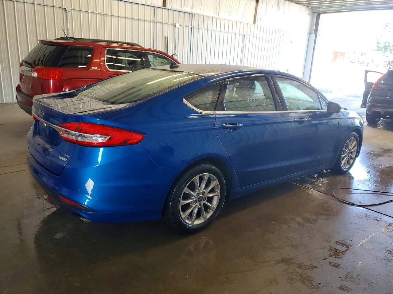 2017 Ford Fusion Se - Фото 3