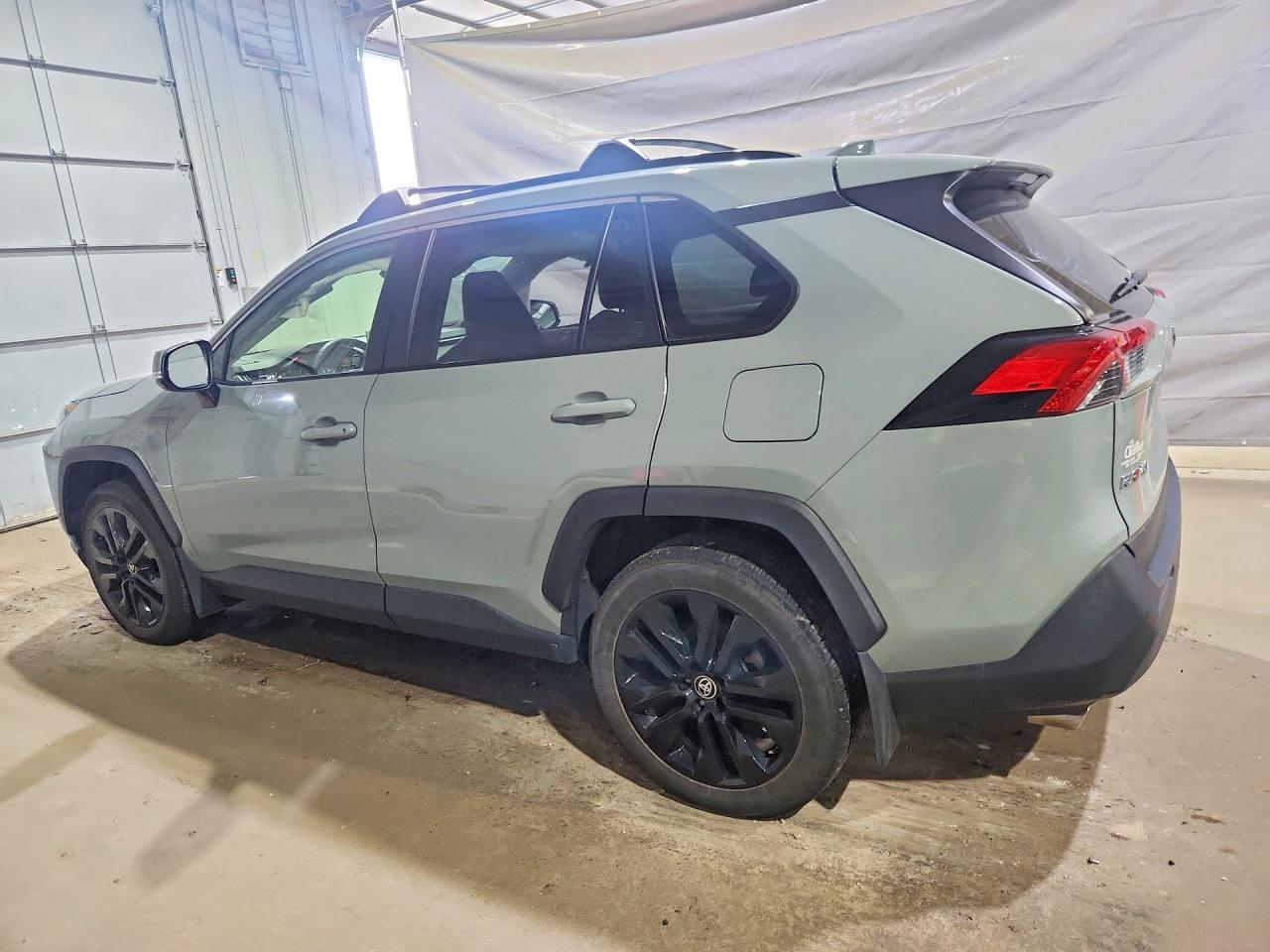 2020 Toyota Rav4 Xle Premium - Фото 2