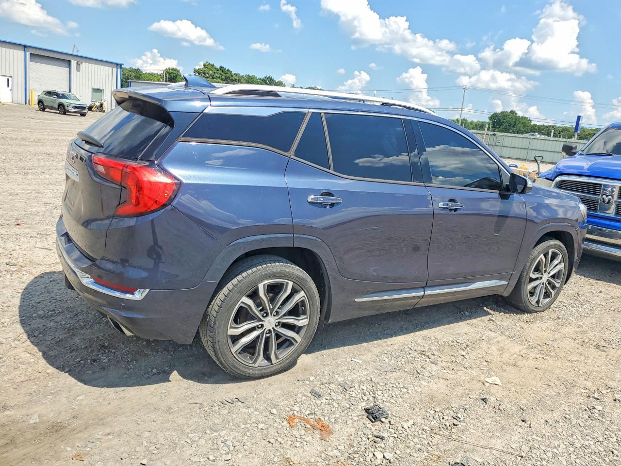 2019 GMC Terrain Denali - Фото 3