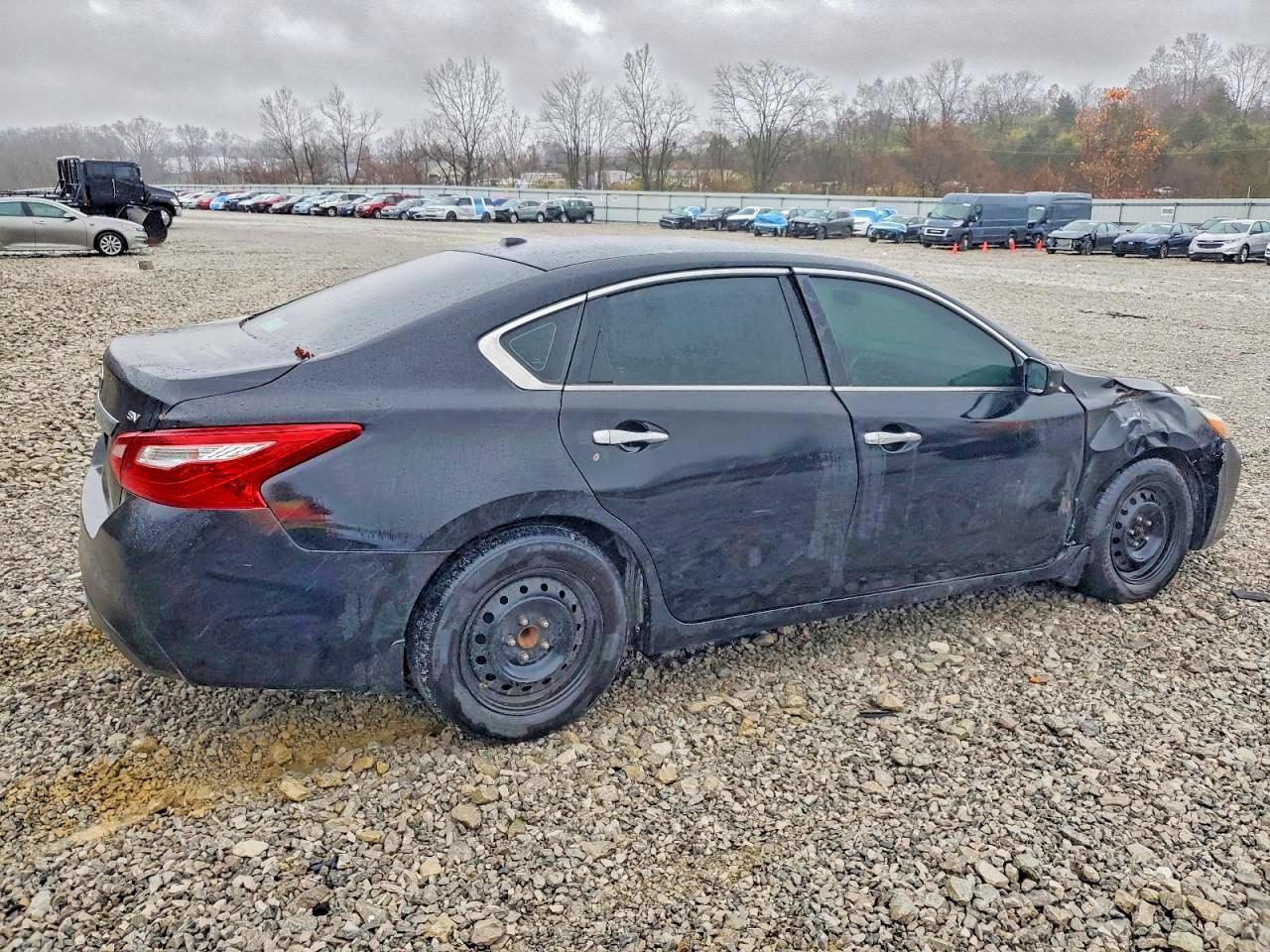 2016 Nissan Altima 2.5 - Фото 3