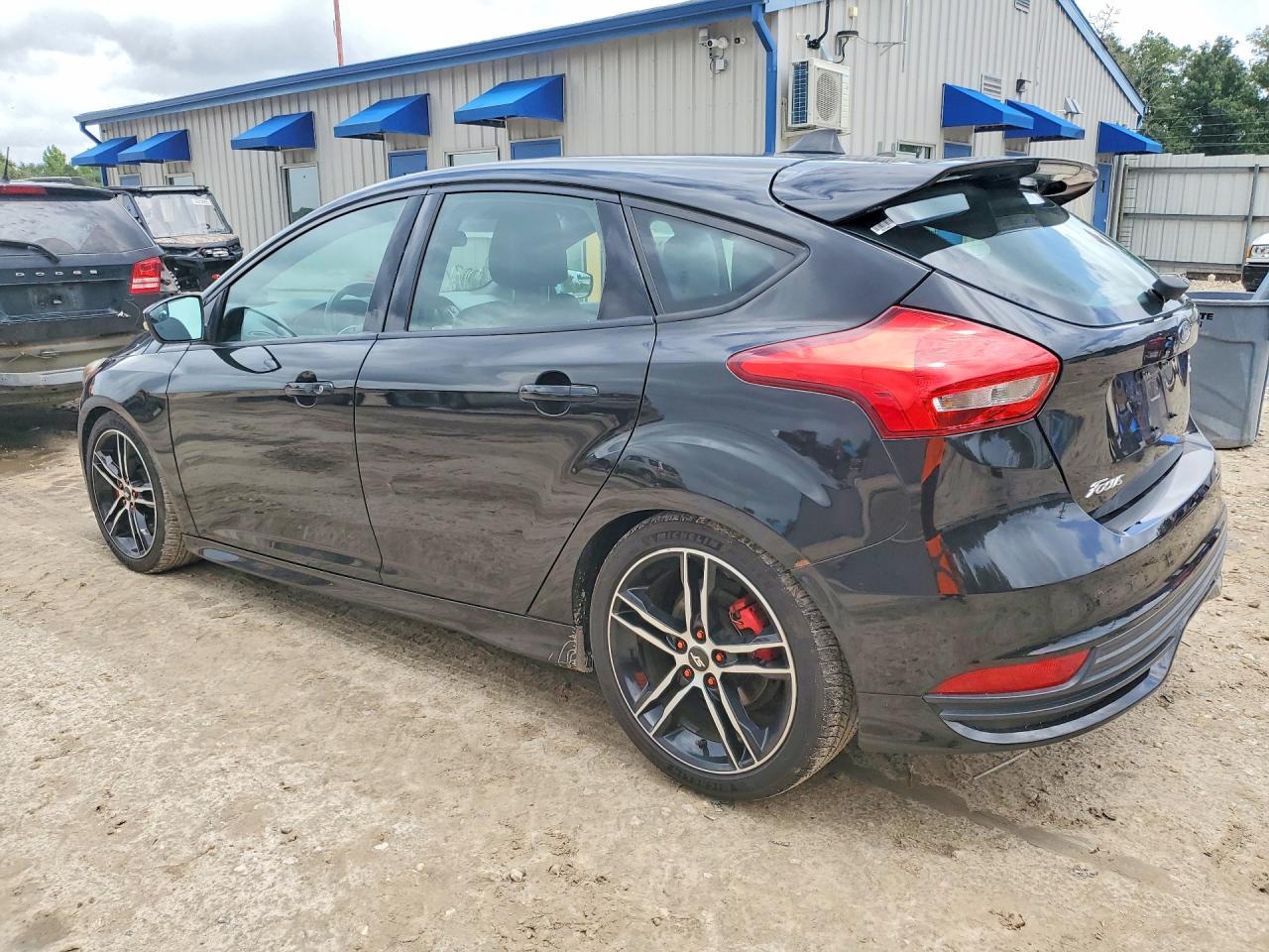 2015 Ford Focus St - Фото 2