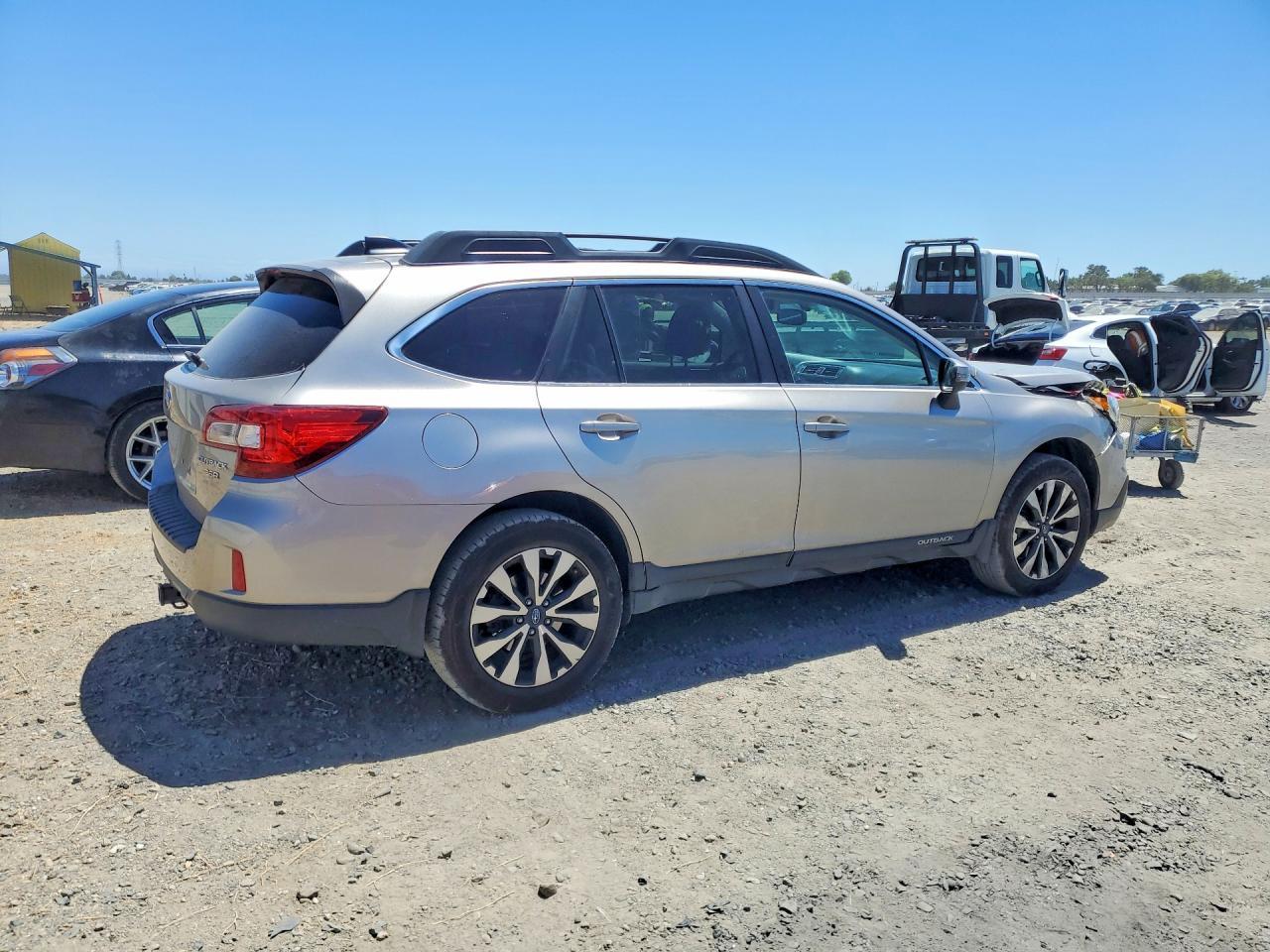 2016 Subaru Outback 3.6R Limited - Фото 3