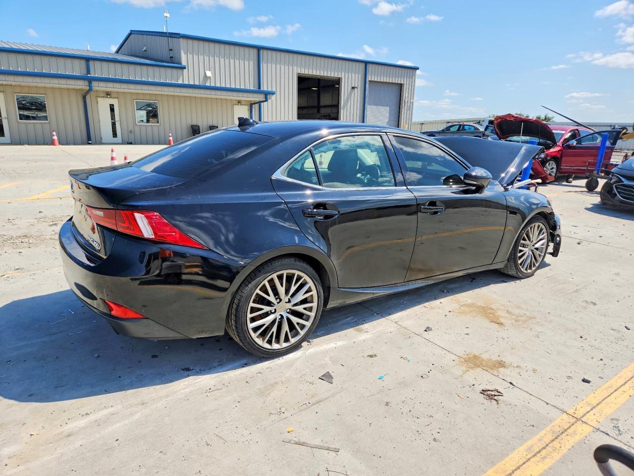 2016 Lexus Is 300 - Image 3