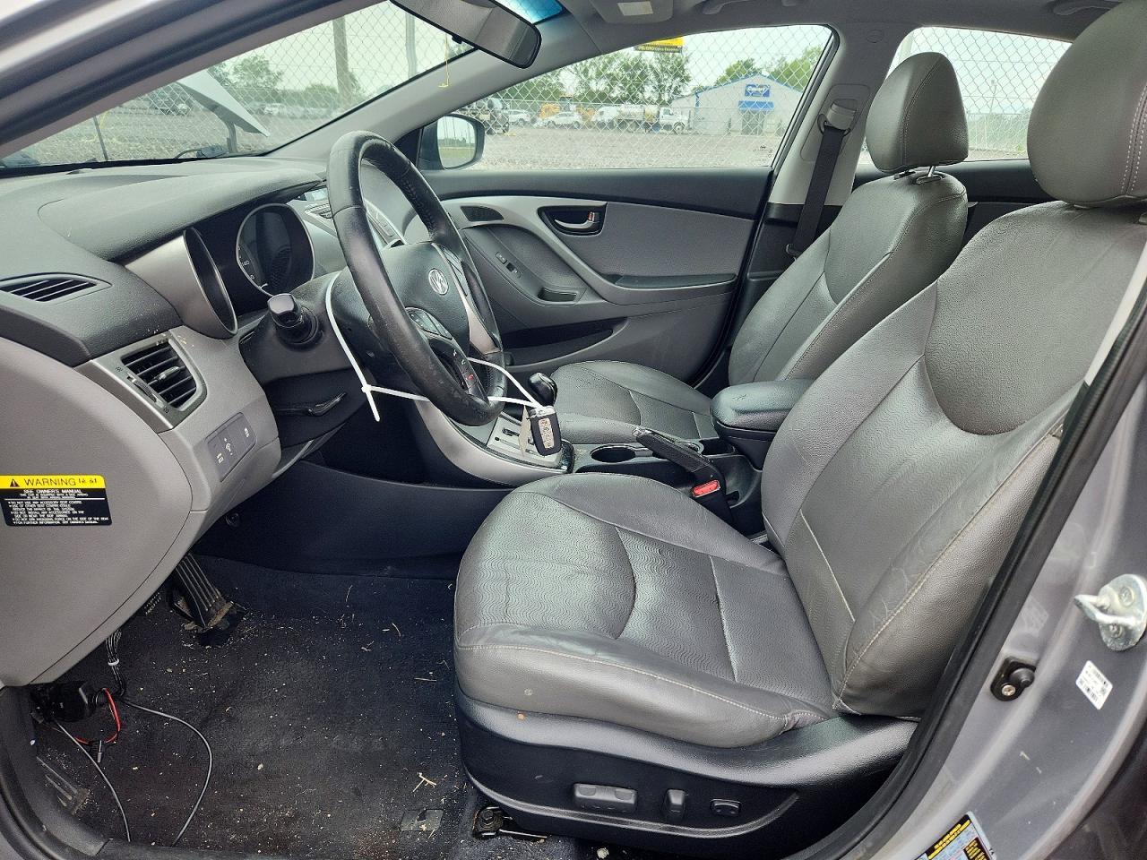2013 Hyundai Elantra Limited - Image 7
