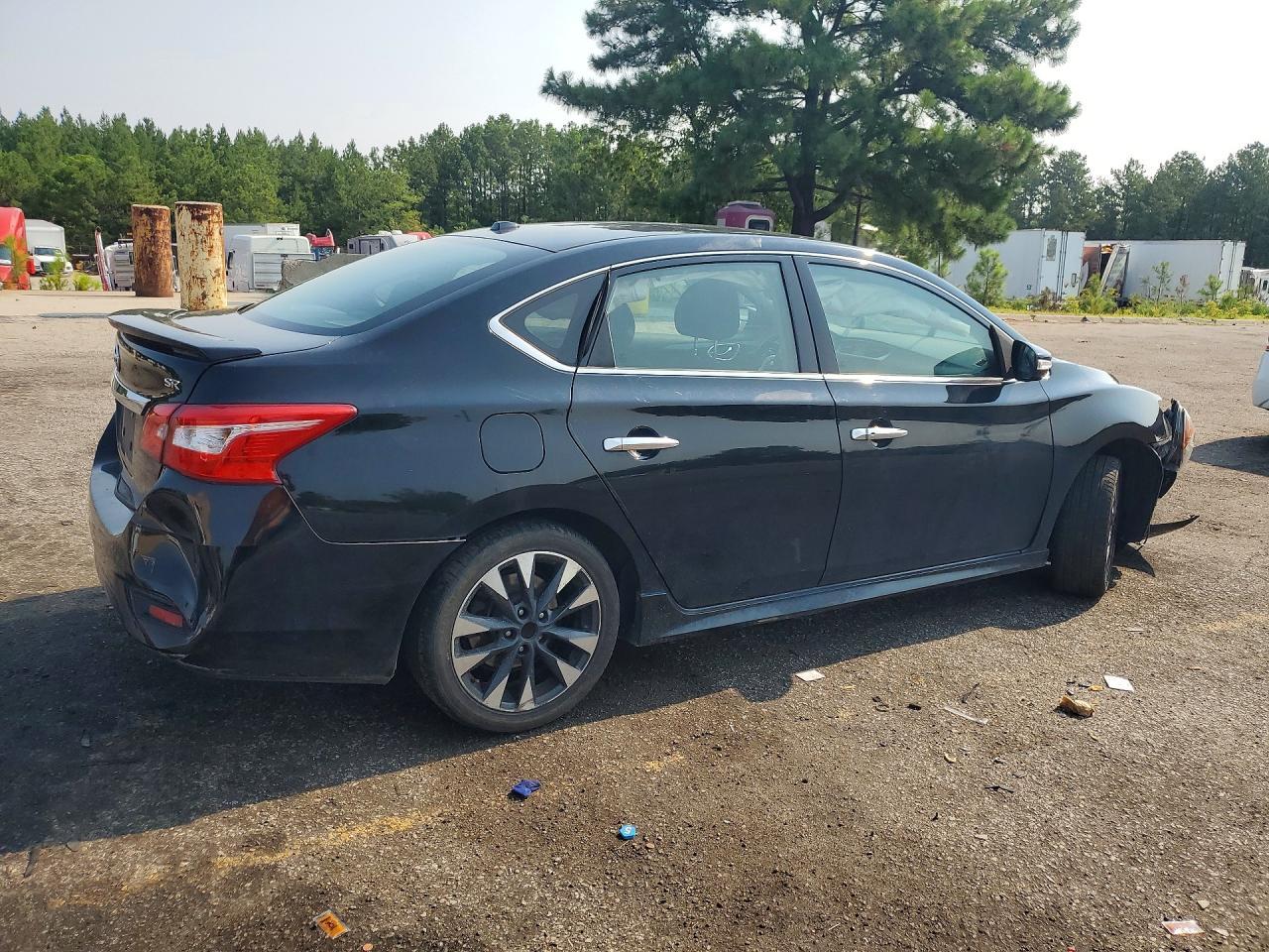 2017 Nissan Sentra Sr - Фото 3