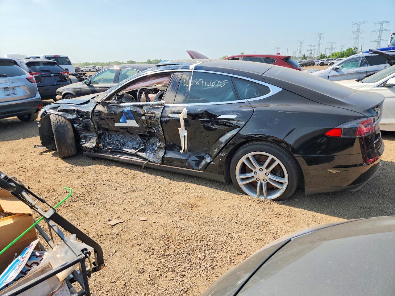 2015 Tesla Model S 70D - Image 2