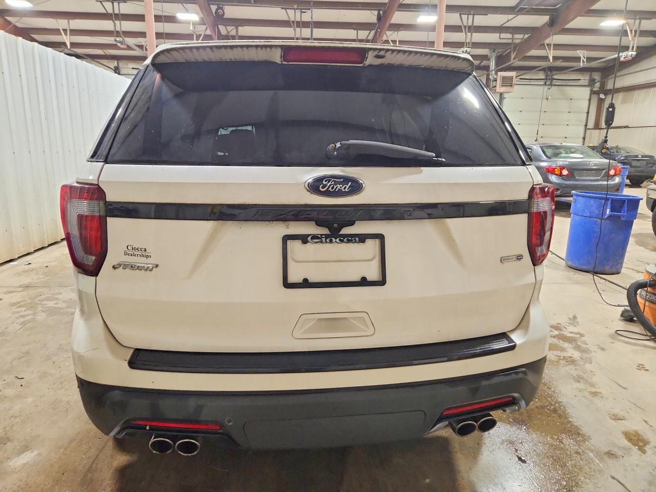 2018 Ford Explorer Sport - Image 6