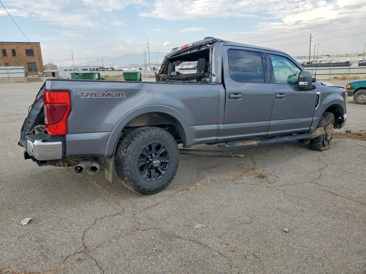 2022 Ford F350 Super Duty - Фото 3