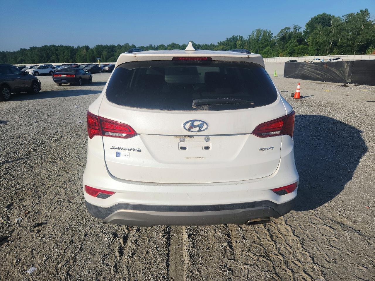 2017 Hyundai Santa Fe Sport 2.4L - Image 6