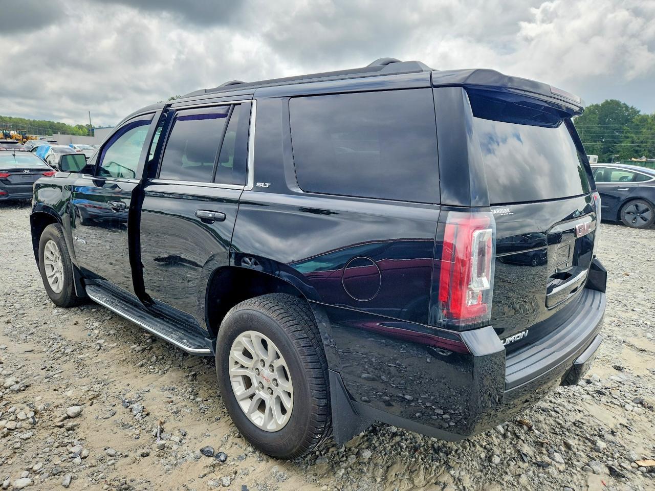 2020 GMC Yukon Slt - Фото 2