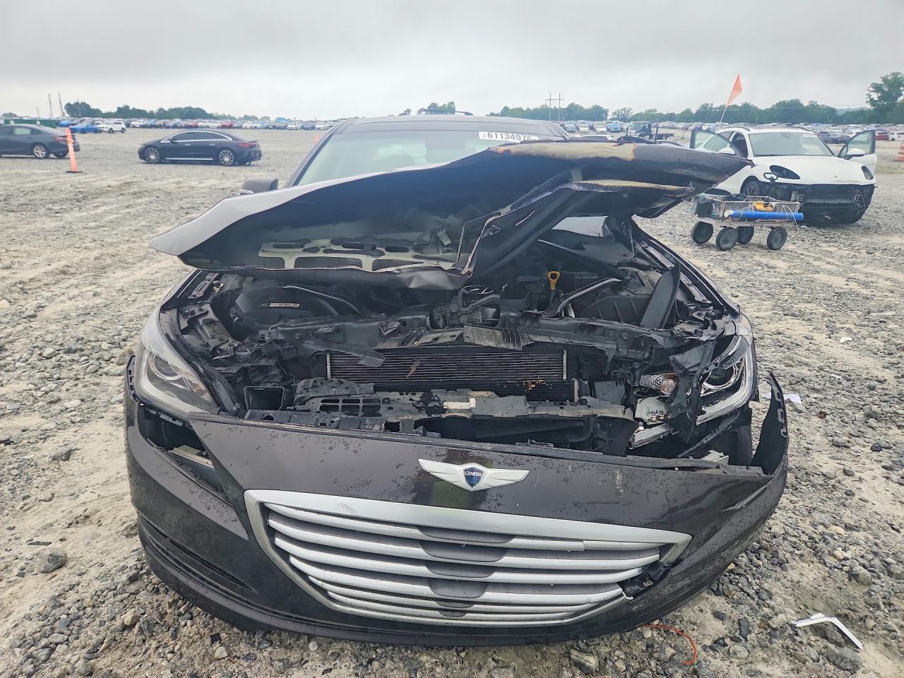 2015 Hyundai Genesis 3.8L - Фото 5