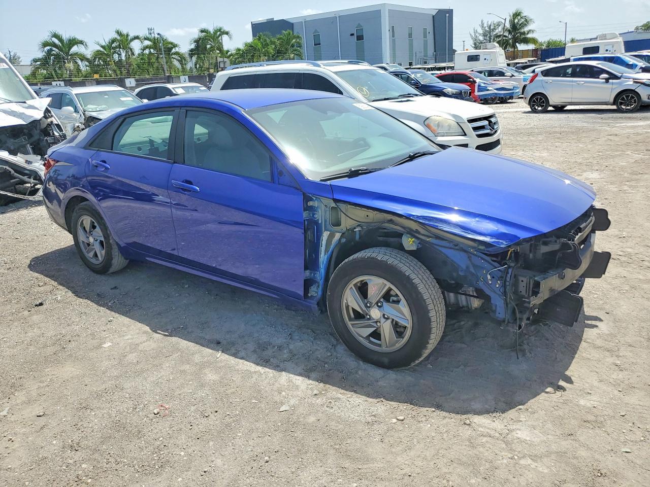 2024 Hyundai Elantra Se - Фото 4