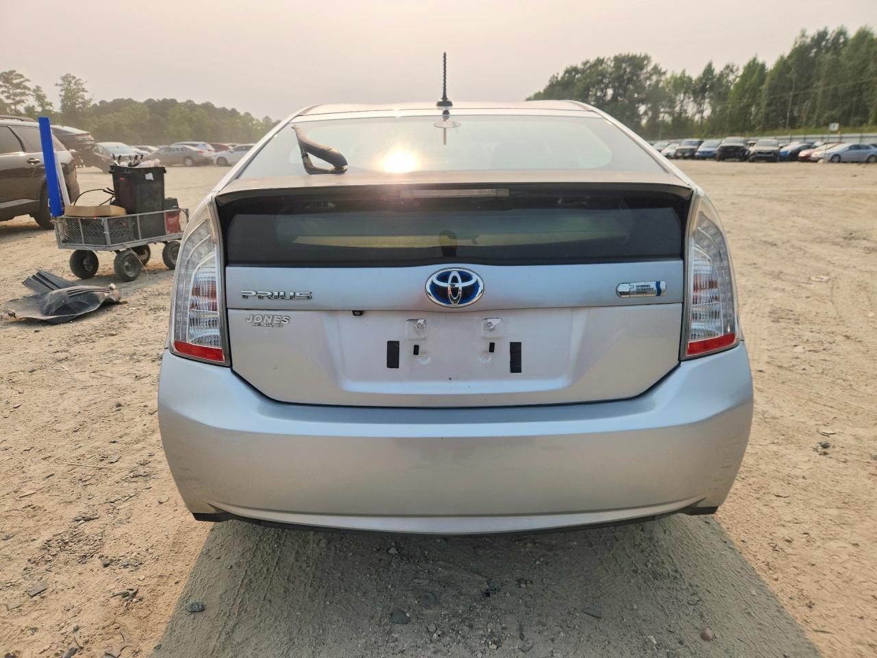 2013 Toyota Prius Plug-In Hybrid Base - Фото 6