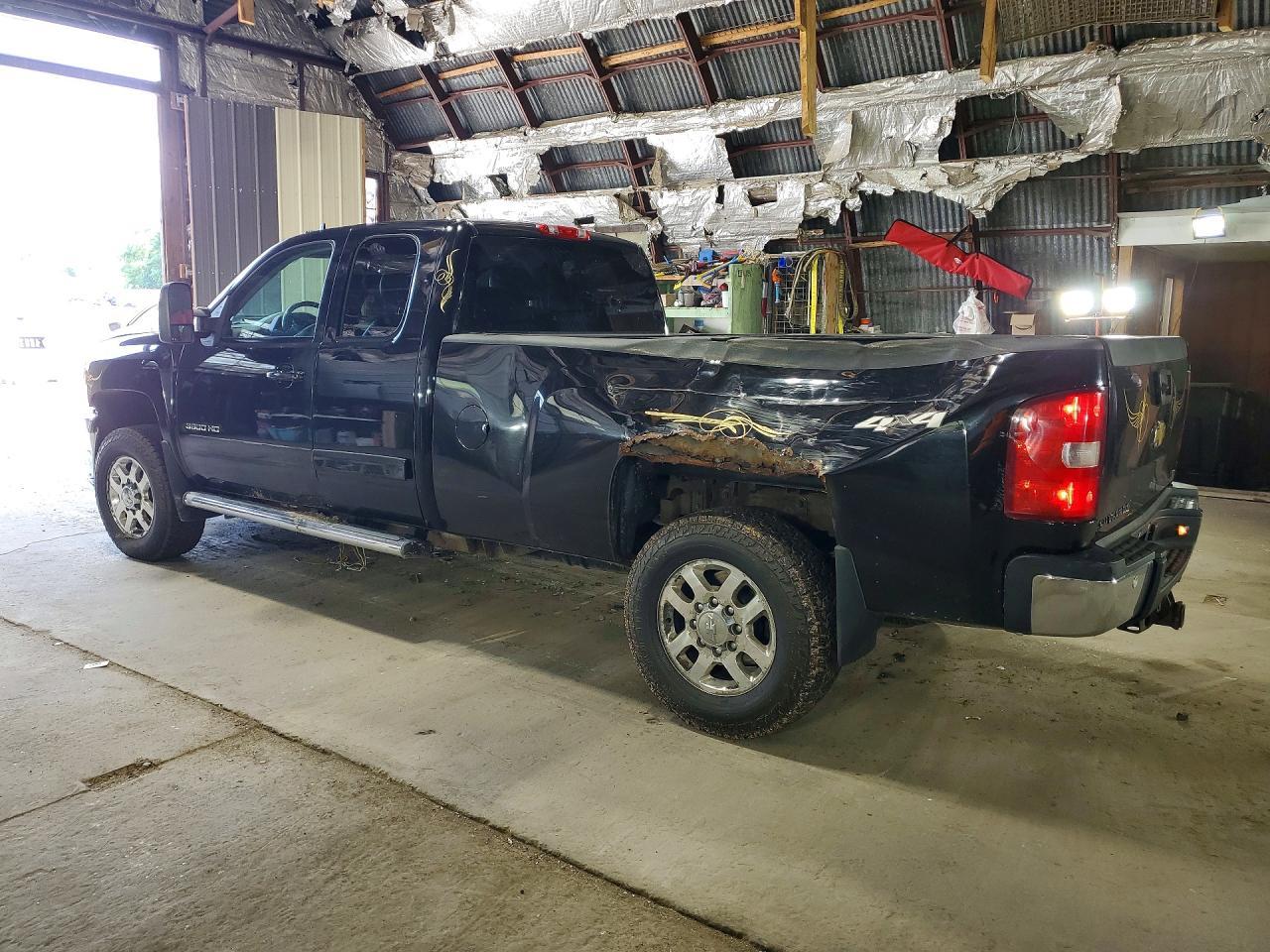 2011 Chevrolet Silverado K3500 Ltz - Image 2