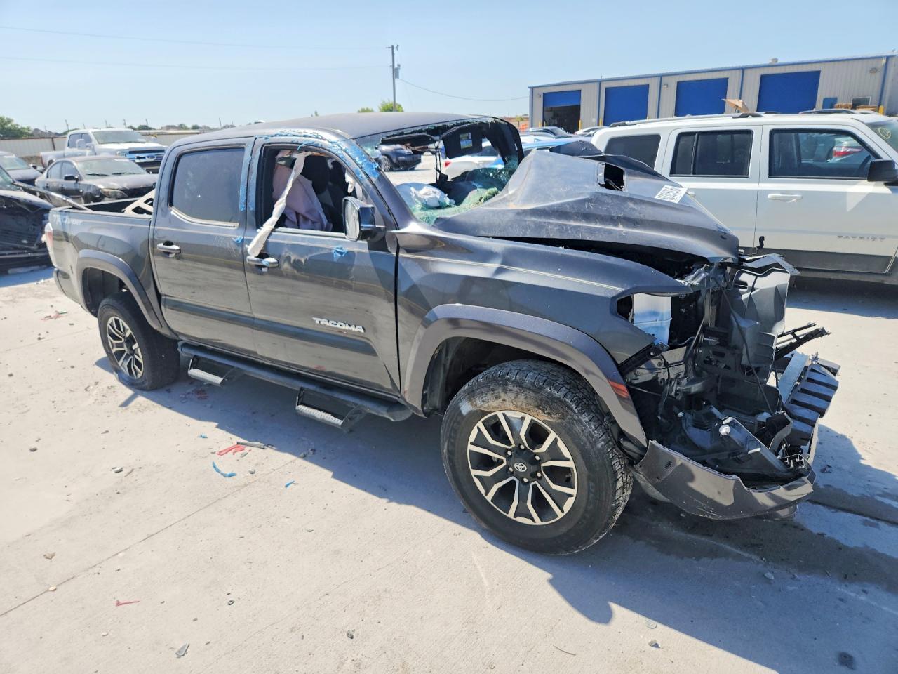 2020 Toyota Tacoma Trd Sport - Image 4