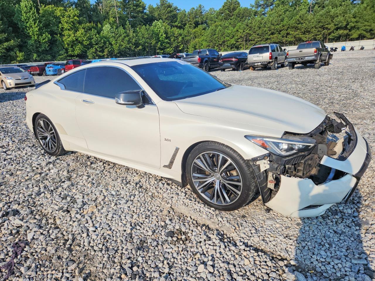2017 Infiniti Q60 3.0T Premium - Фото 4