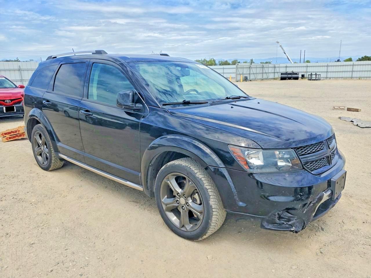 2015 Dodge Journey Crossroad - Image 4